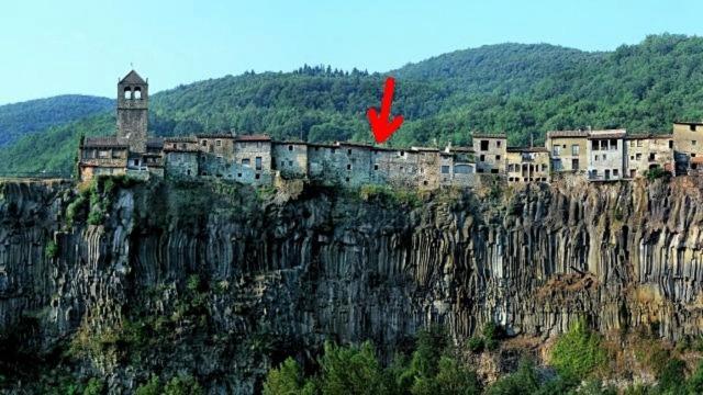 Cinglera De Castellfollit Villa Castellfollit de la Roca Buitenkant foto